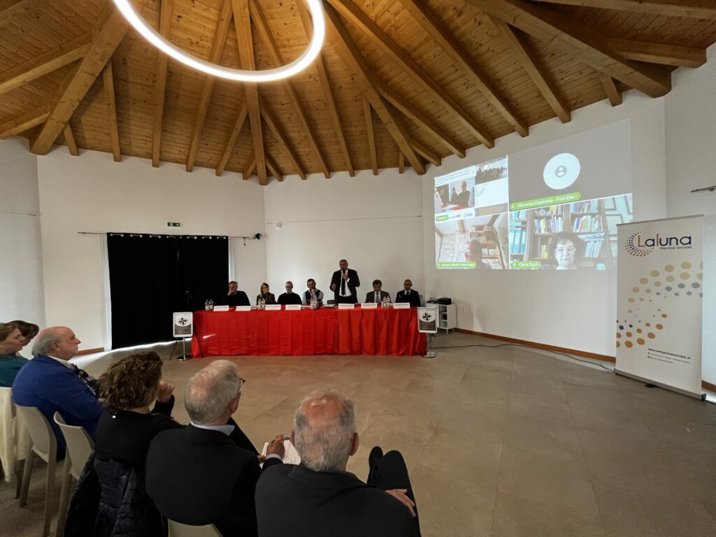 Convegno patenti speciali disabili tavolo relatori ok 1024x768 - MOBILITÀ SOSTENIBILE PER PERSONE CON DISABILITÀ DAL FVG CHIESTO UN TAVOLO NAZIONALE PER PATENTI SPECIALI