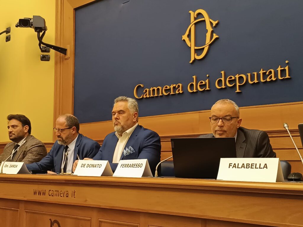 Ferraresso Laluna Camera dei deputati 1024x768 - CASARSA: LALUNA IN PARLAMENTO  RACCONTATA A MONTECITORIO L'ESPERIENZA DELL'ASSOCIAZIONE